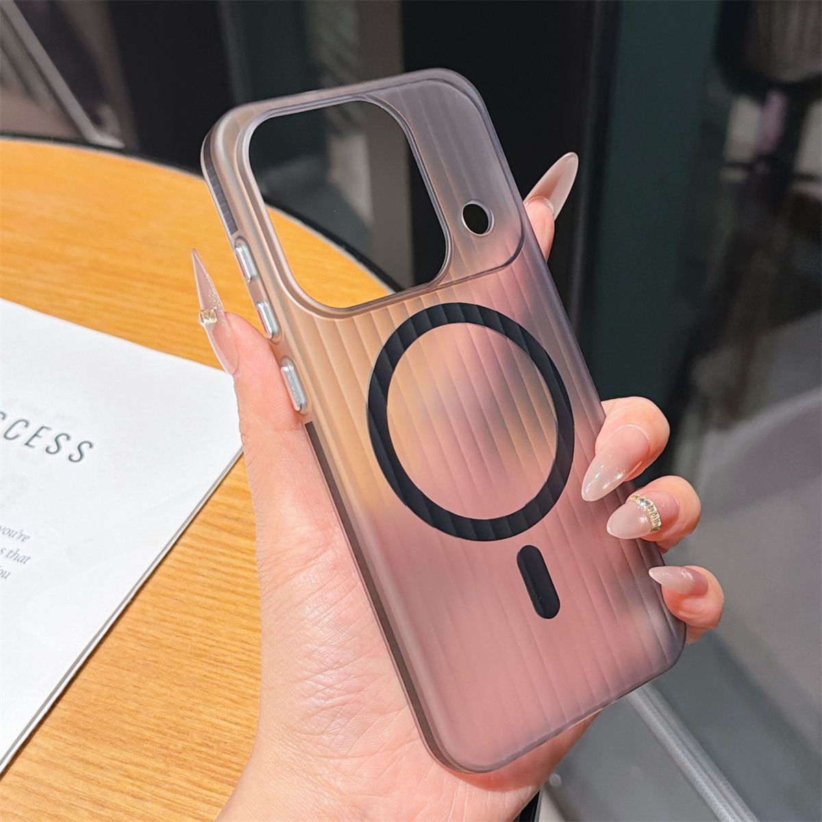 Luxury Ice Fog Corrugated Stri - Oppo Find X8 ulasan dan harga